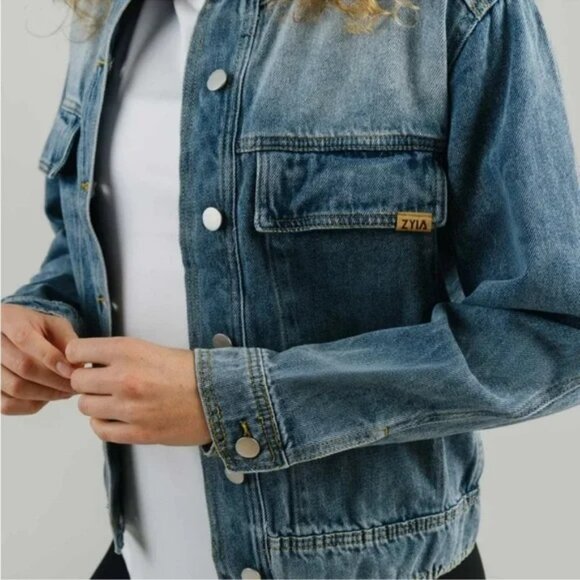 ZYIA Women's Crossroads Button-Up, Mock Collar Denim Jacket, Size Small, EUC - Picture 4 of 11